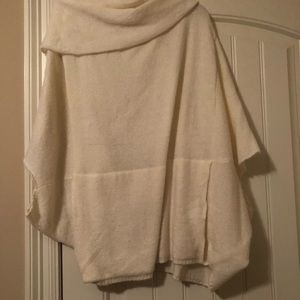 Umgee cream colored poncho